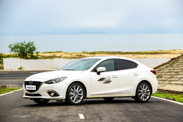 Mazda 3_resize.jpg