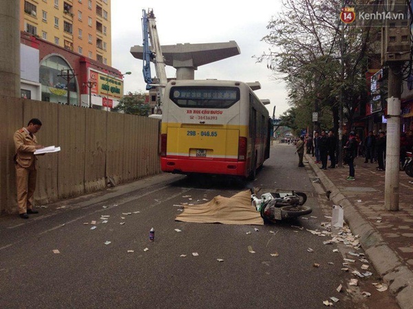 Hà Nội: Người phụ nữ bị xe buýt cán tử vong
