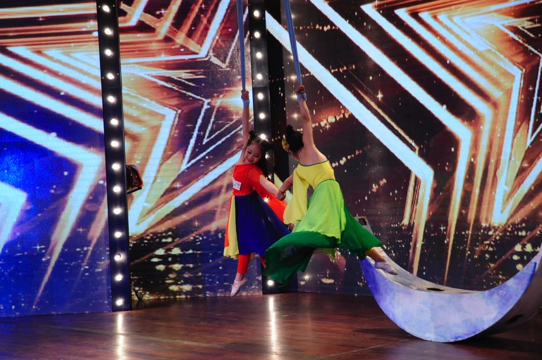 Xem lại những màn trình diễn sở hữu nút vàng quyền lực tại Got Talent