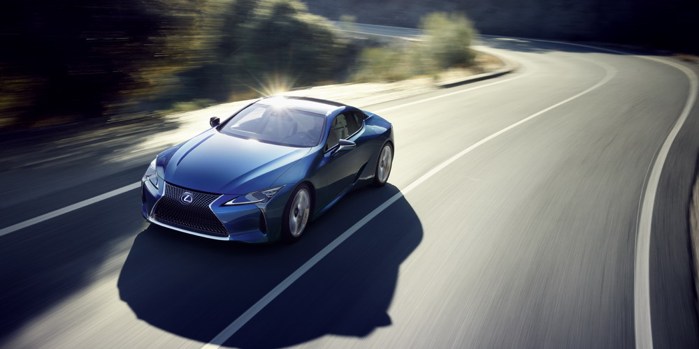 Lexus LC 500h hoàn toàn mới có gì?