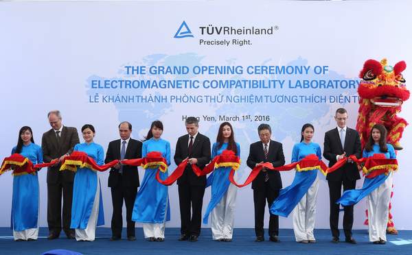 Khai trương phòng Lab tương thích điện từ hàng triệu đô la tại Việt Nam