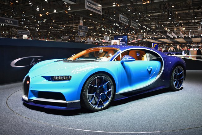 Bugatti Chiron 1.jpg