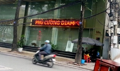 Công ty buôn kim cương lớn nhất Hà Nội bị khám xét