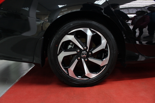 Honda Accord 2016_4_resize.JPG