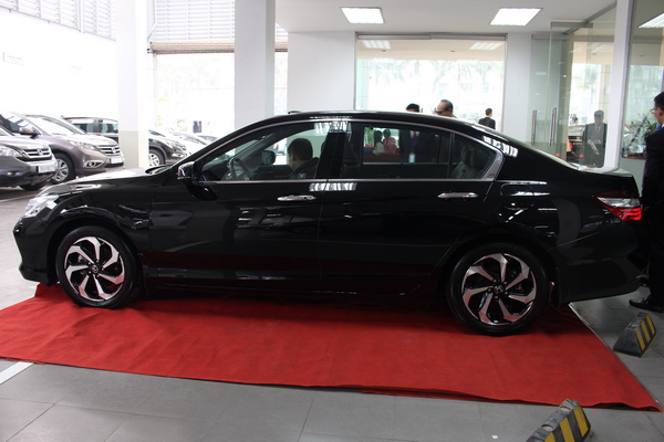 Honda Accord 2016_5_resize.JPG