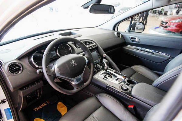 Peugeot 3008_5_resize.jpg