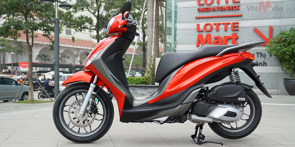 Piaggio Medley ABS giá từ 71,5 triệu đồng