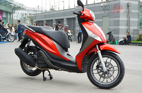 Piaggio Medley_14_1 copy.jpg