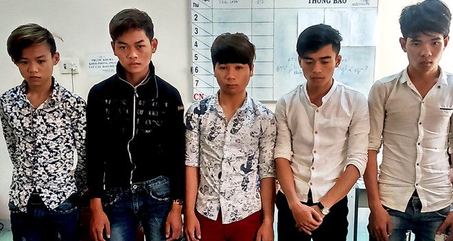 Các đối tượng tại Cơ quan điều tra(Hình do CA cung cấp)