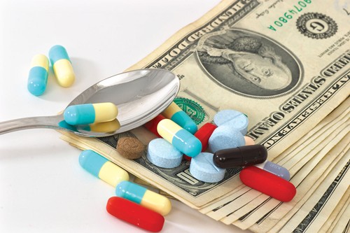 Đại biểu Quốc hội: &quot;Thuốc nhập 200 USD, bán 14 triệu!&quot;