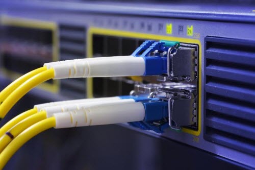 Tốc độ truyền qua cáp quang đạt ngưỡng 57Gbps