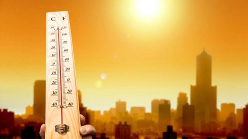 Chưa vào hè, nhiều nơi đã nắng nóng 40 độ C