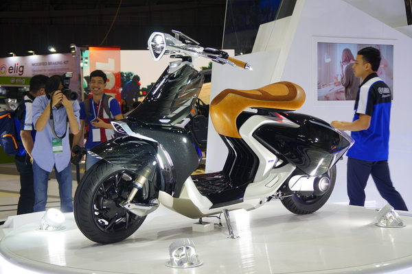 Ngắm &quot;siêu xe ga&quot; của Yamaha tại Việt Nam