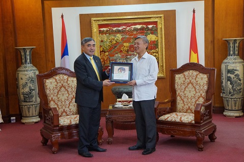 thứ trưởng