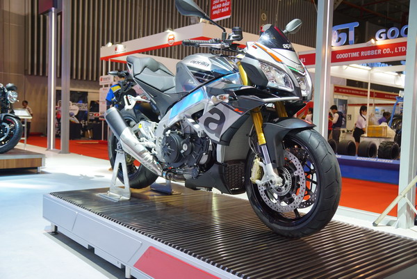 Moto Guzzi 1.jpg