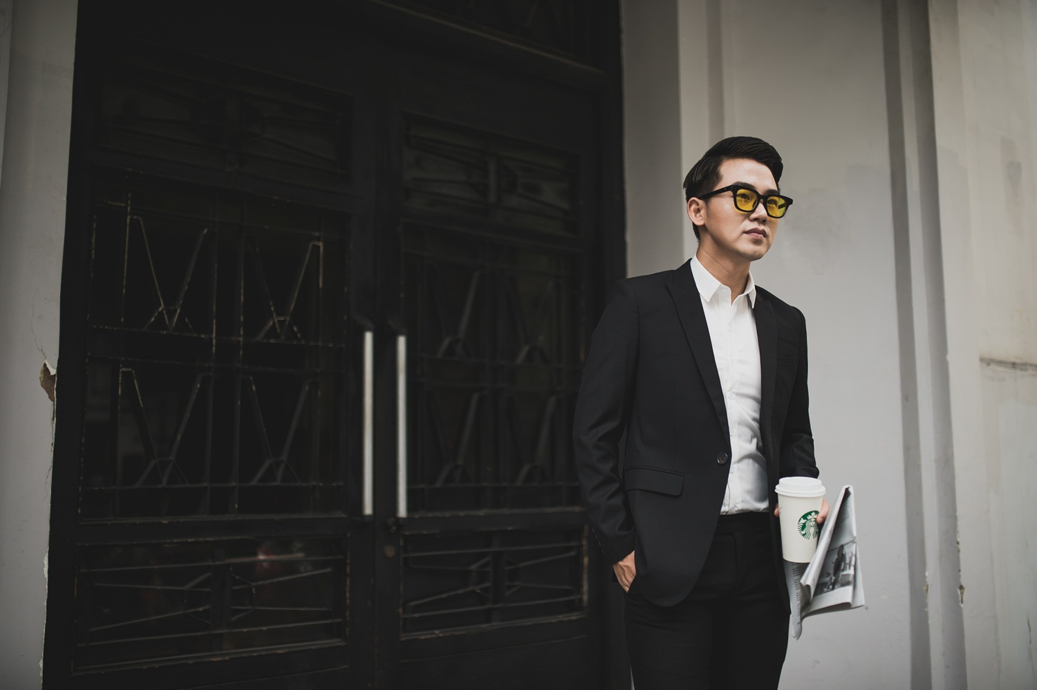 Ca sĩ Việt Tú kể chuyện ngôn tình với single &quot;Trong vòng tay anh&quot;