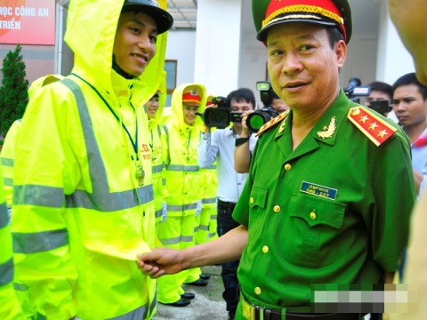Thay đổi mới về phù hiệu Công an Nhân dân