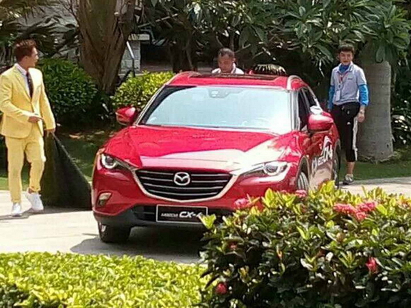 Mazda CX-4 lộ loạt ảnh nóng trước giờ ra mắt