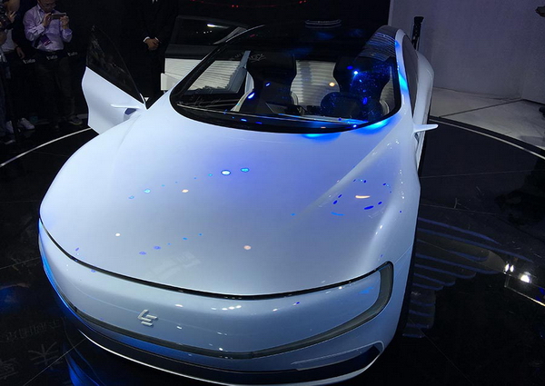 Xe ý tưởng chạy hoàn toàn bằng điện LeSEE của LeEco