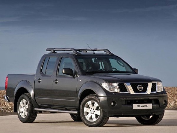 600 xe Nissan Navara tại Việt Nam bị lỗi túi khí