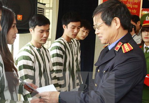 Hơn 100 phạm nhân được giảm thời hạn chấp hành án phạt tù