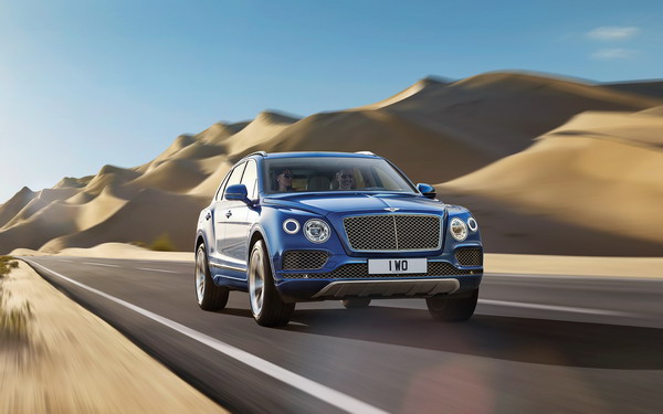 Hệ thống rửa đèn độc đáo của Bentley Bentayga