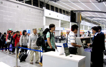 Bạn cần biết về cách làm thủ tục tại sân bay