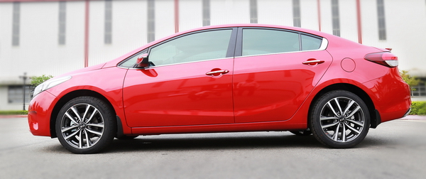 Kia Cerato_1_resize.jpg