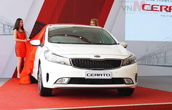 Kia Cerato 2016 thay thế K3, giá từ 615 triệu