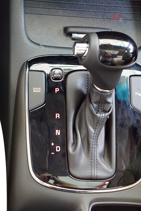 Kia Cerato 06.JPG