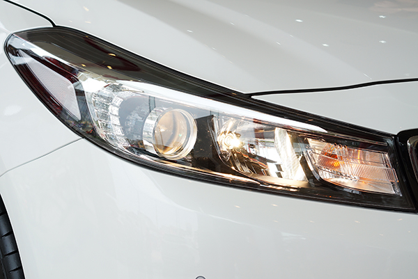 Kia Cerato 08.jpg