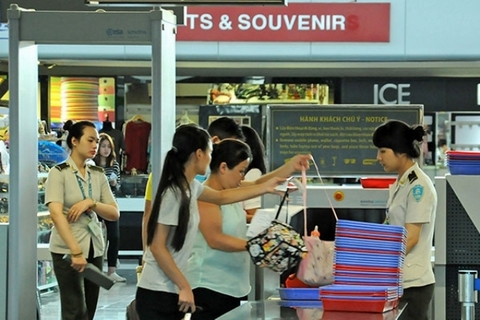 Những vật phẩm bị cấm hoặc hạn chế mang lên tàu bay