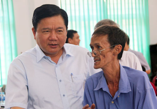 Bí thư Đinh La Thăng truy vấn lãnh đạo huyện Hóc Môn về bãi rác Đông Thạnh