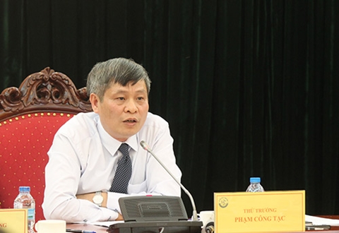 Phạm Công tạc