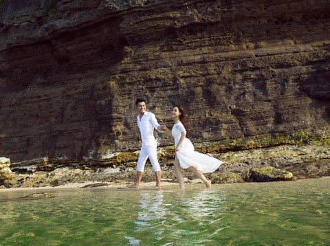 Hé lộ ảnh cưới ngọt ngào của 'người tình màn ảnh' Nhã Phương