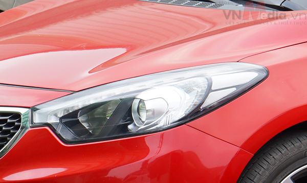 Kia Cerato 2.jpg