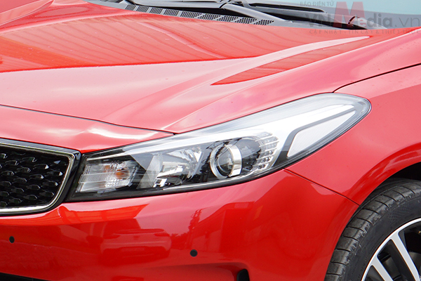 Kia Cerato 7.JPG