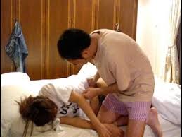 Bị cha dượng xâm hại nhiều lần, bé gái 13 tuổi mang thai gần 5 tháng