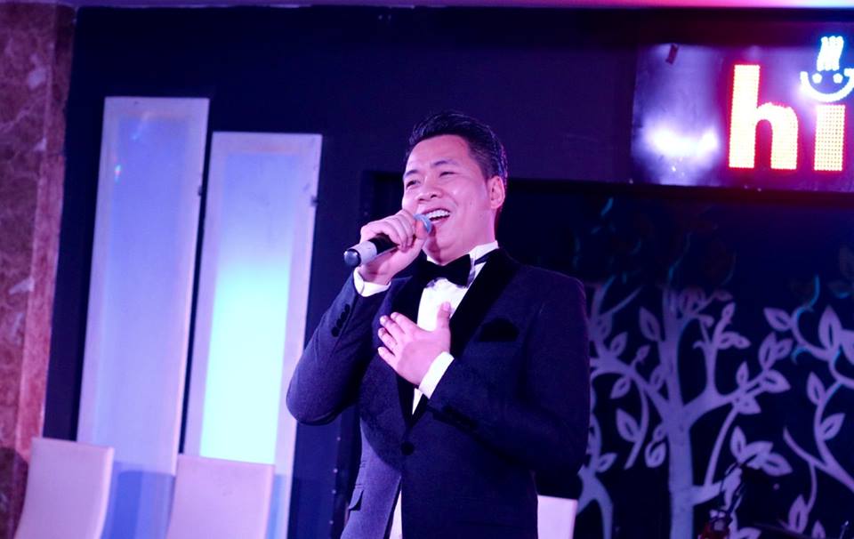 Phúc Tiệp kỷ niệm 15 năm ca hát bằng liveshow ấn tượng