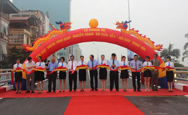 Hà Nội: Thông xe cầu vượt Hoàng Minh Giám - Nguyễn Chánh