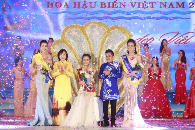 Phạm Thùy Trang đăng quang Hoa hậu Biển