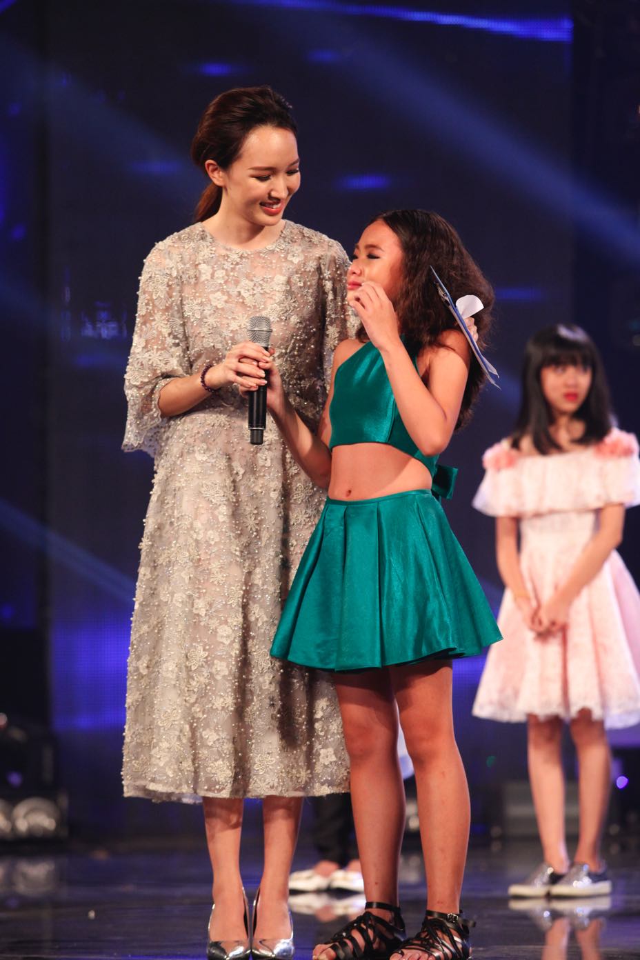 Linh Hoa chia tay chương trình