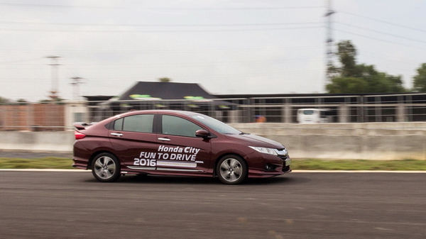 Honda City_10_resize.jpg