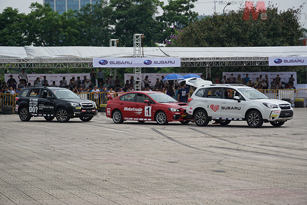 Một màn đỗ song song