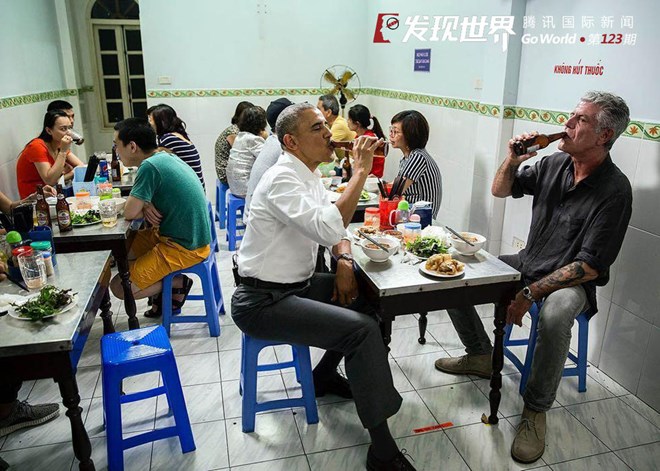 Cư dân mạng Trung Quốc tranh cãi về ảnh ông Obama ăn bún chả