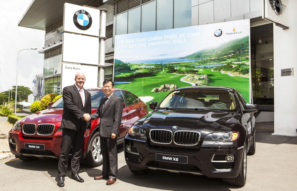 Vinpearl Golf &quot;tậu&quot; 2 xe BMW X6