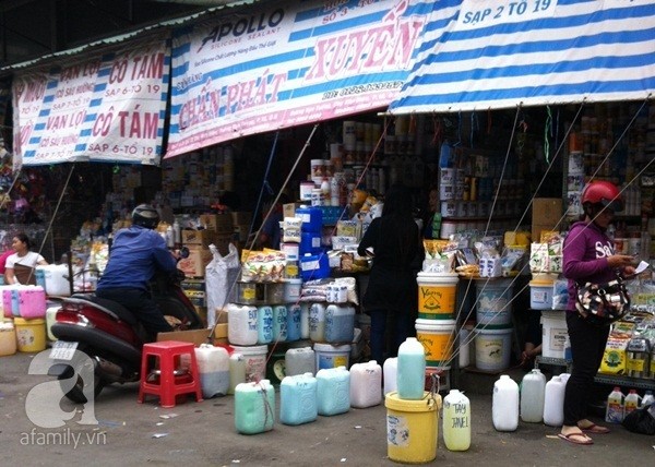 Di dời khẩn cấp chợ &quot;thần chết&quot; Kim Biên