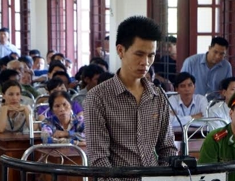 Đòi tiền chuộc xe không được, rút dao đâm chết bạn