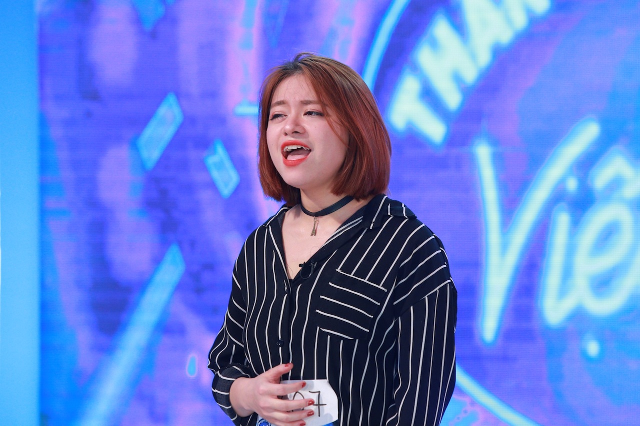 Trình diễn &quot;ngớ ngẩn&quot;, thí sinh Idol vẫn chinh phục giám khảo