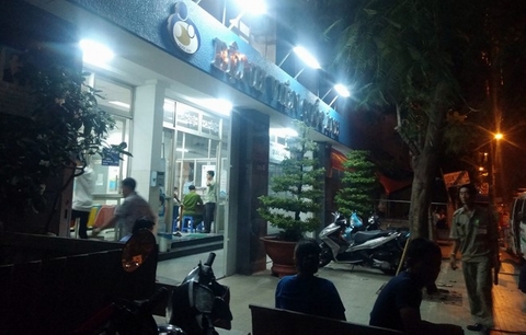 20 giang hồ xông vào phòng cấp cứu bệnh viện chém người